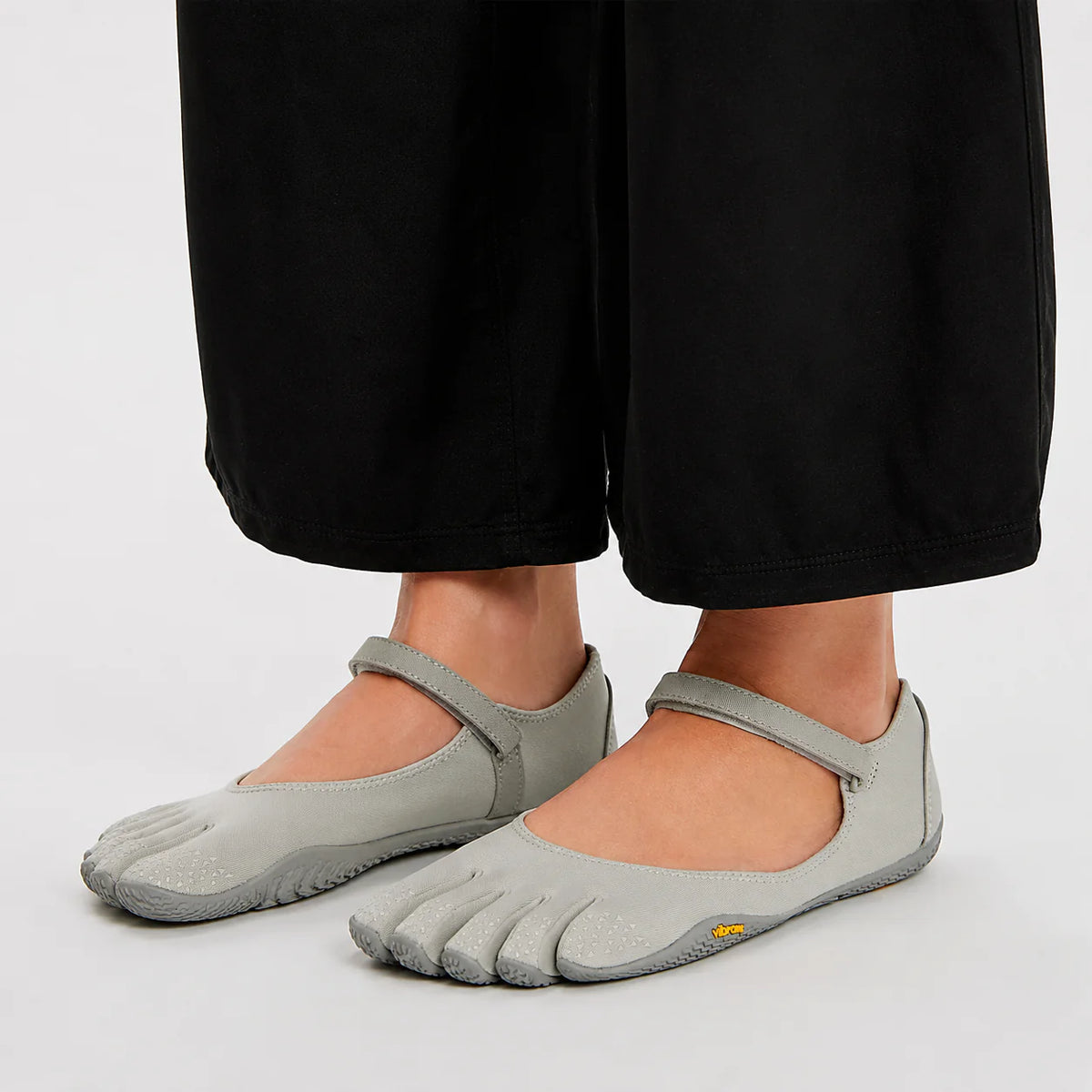 Seloura - Five Finger Shoes